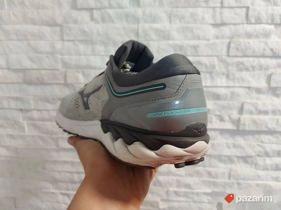 Mizunu Wave Skyrise patike 44 Original 100% 3
