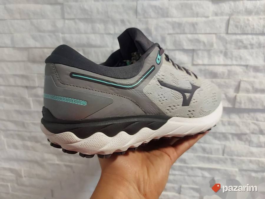 Mizunu Wave Skyrise patike 44 Original 100% 4