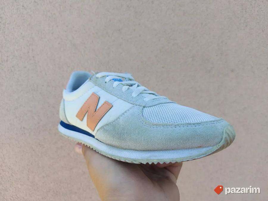 New Balance 220 patike 36,5 Original 100% 2