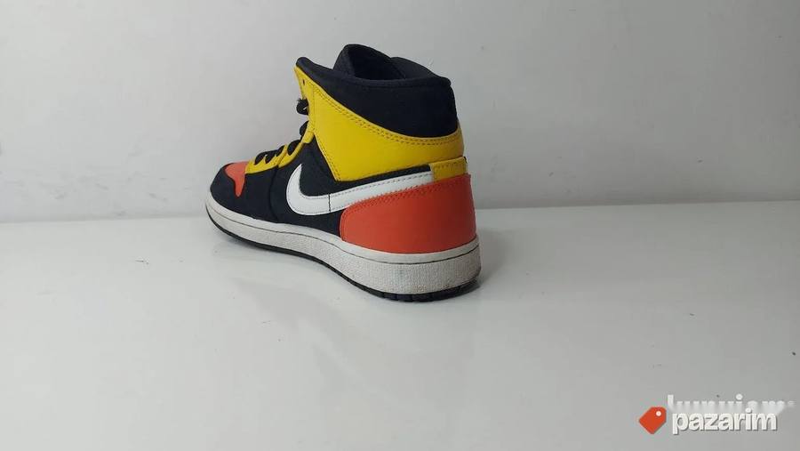 Nike Air Jordan 1 Mid Se patike 40 Original 100% 3
