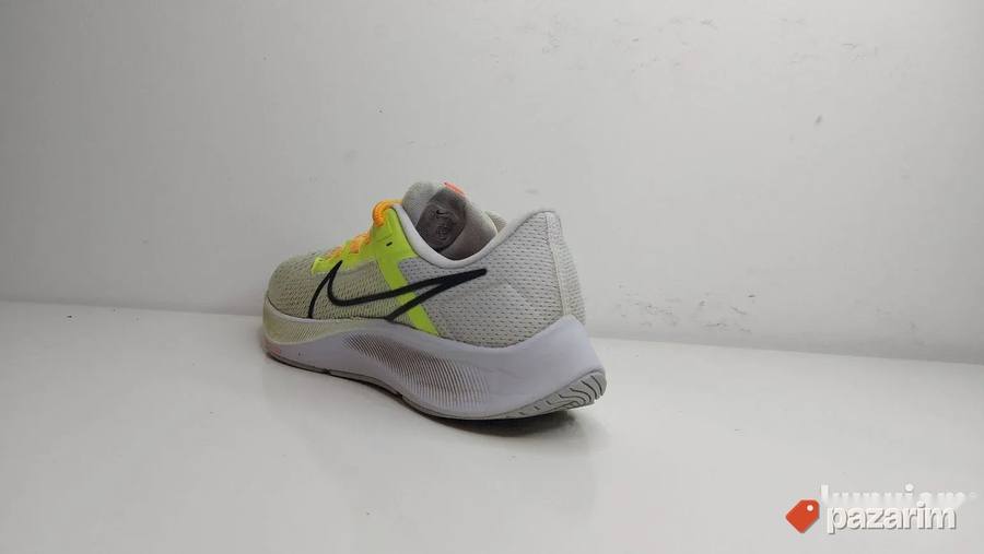 Nike Air Zoom Pegasus 38 patike 41 original 100% 8