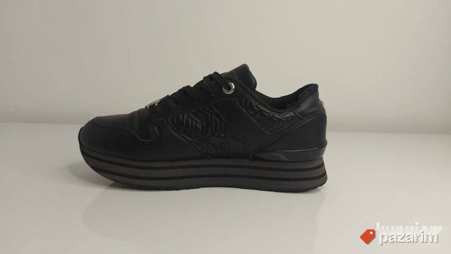 Tommy Hilfiger patike 41 original 100% 3