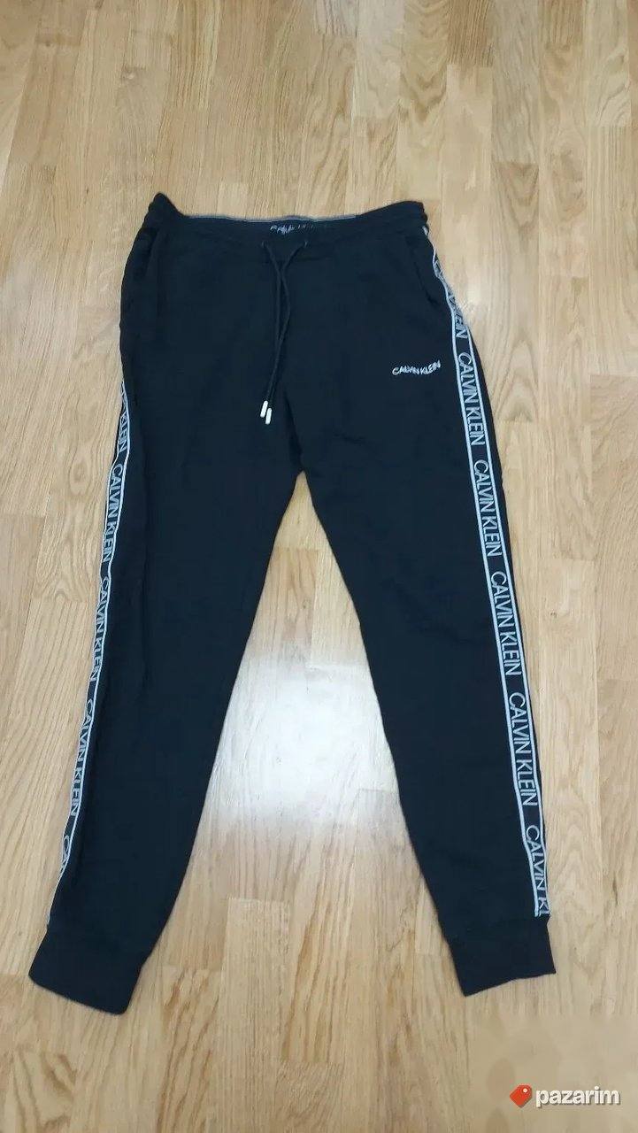 Calvin Klein trenerka M 2