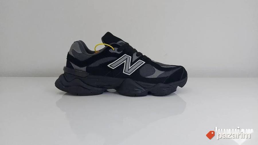 New Balance 9060 patike 42,43 3