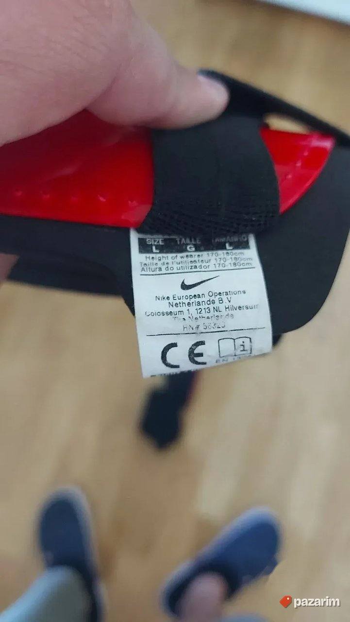 Nike kostobrani L 3