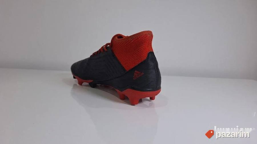 Adidas Predator 18.3 kopacke 43,1/3 3