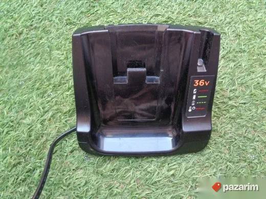 BLACK&DECKER 90616337-01 punjac baterija 36V -ORIGINAL