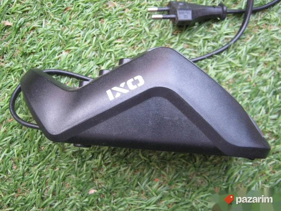 BOSCH punjac IXO - original 3
