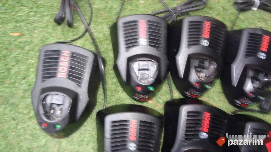 BOSCH punjac za 10.8 V i 12 V - original 2