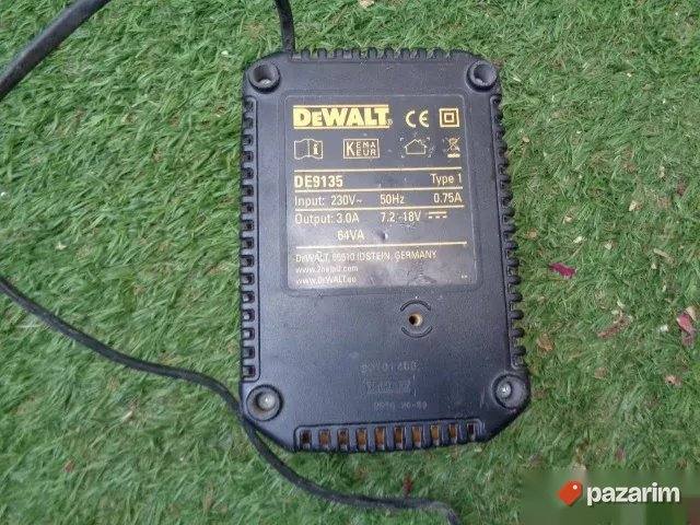 DEWALT DE 9135 punjac univerzalni - odlican - ORIGINAL 5