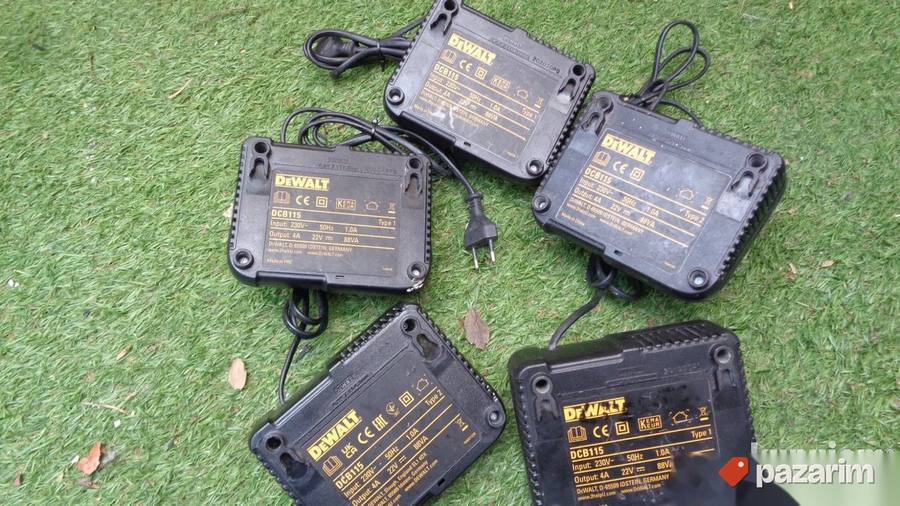 DEWALT DCB 115 punjac - odlican - ORIGINAL 3
