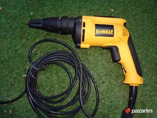 DeWALT DW 274 KN sauber-odlican -SKORO NOVO-ORIGINAL 1