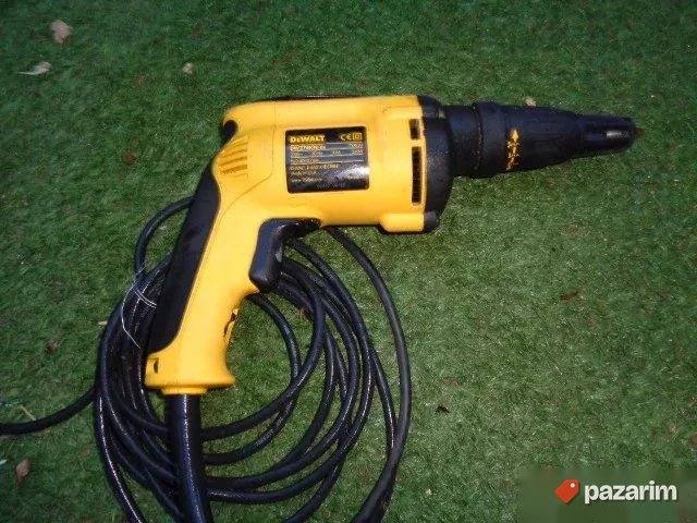DeWALT DW 274 KN sauber-odlican -SKORO NOVO-ORIGINAL 2