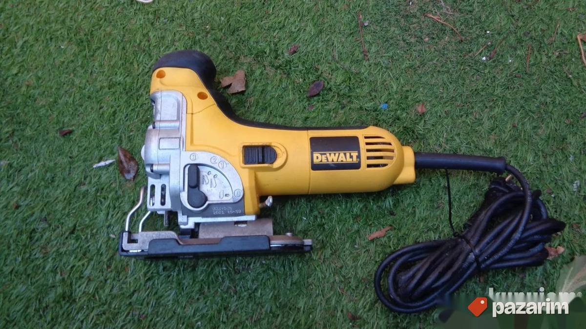 DEWALT DW 333 ubodna testera-snazna-701W-odlicna- ORIGINAL 1