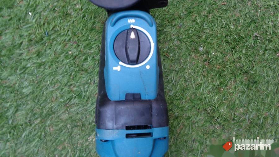 MAKITA HR 2630 udarna busilica-tiplarica - ORIGINAL 4