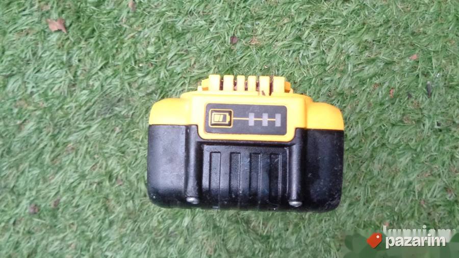 DeWALT baterija 18V - 5Ah -2024 god. - ORIGINAL 4