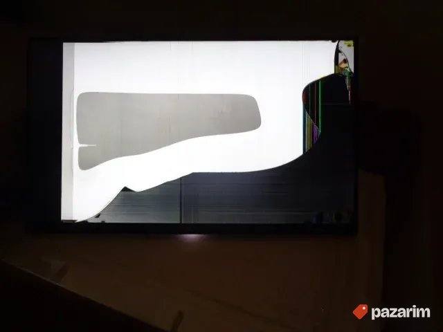 LG UHD 4K monitor 27UL650 - ORIGINAL 2