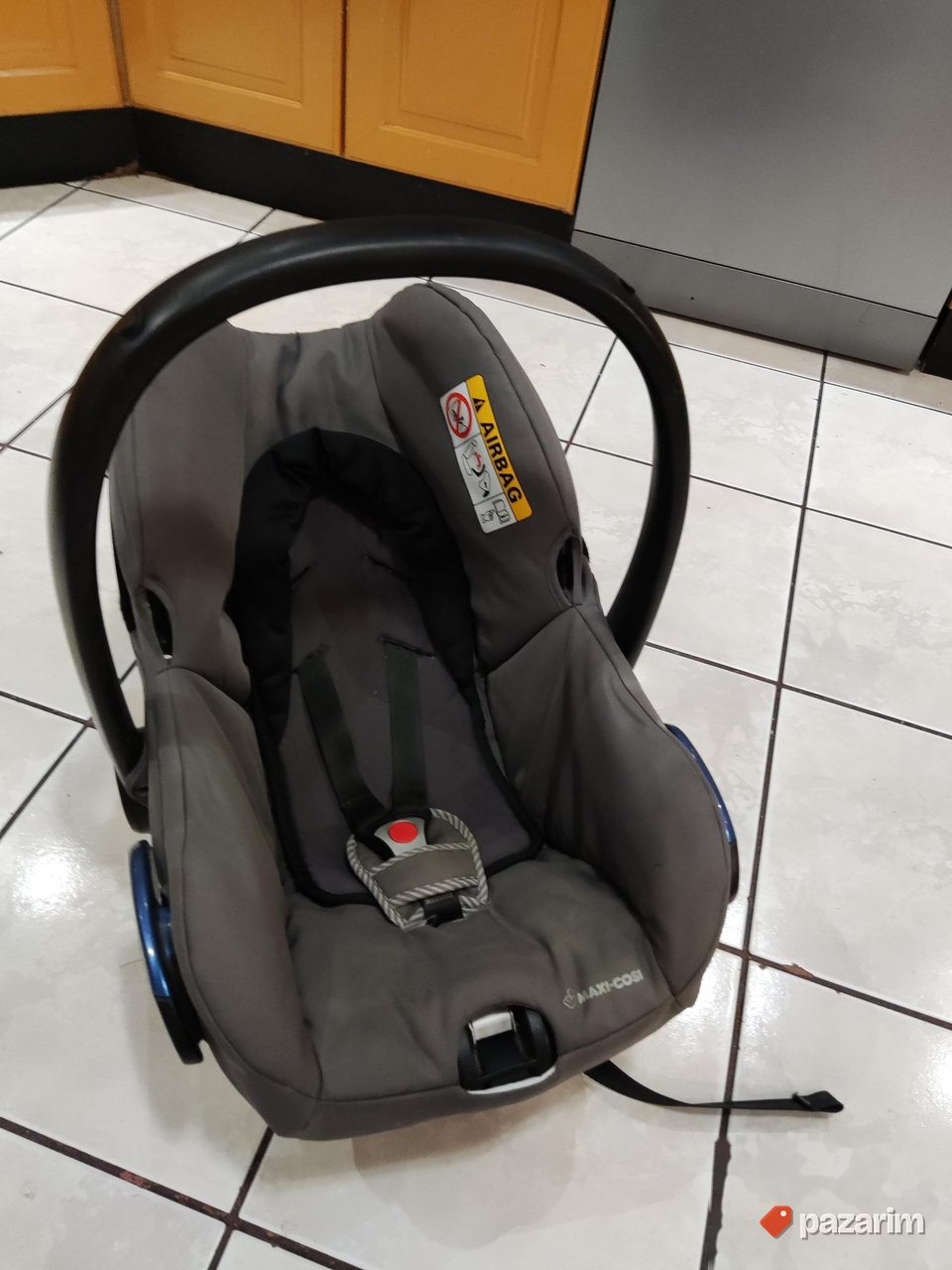 Autosediste i nosiljka maxi cosi 0-13kg