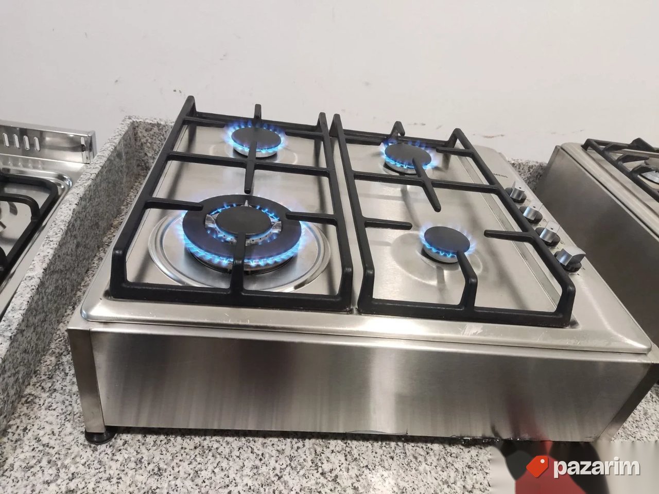 Sporet nadupltni INOX sa turbo gorionikom servisiran i ispra 2
