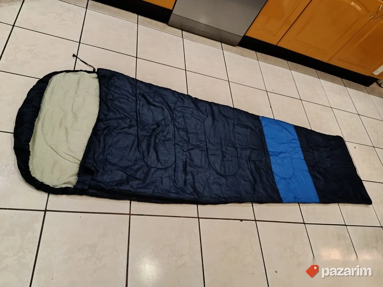 Vreca za spavanje moze biti cebe sa kapuljacom 1