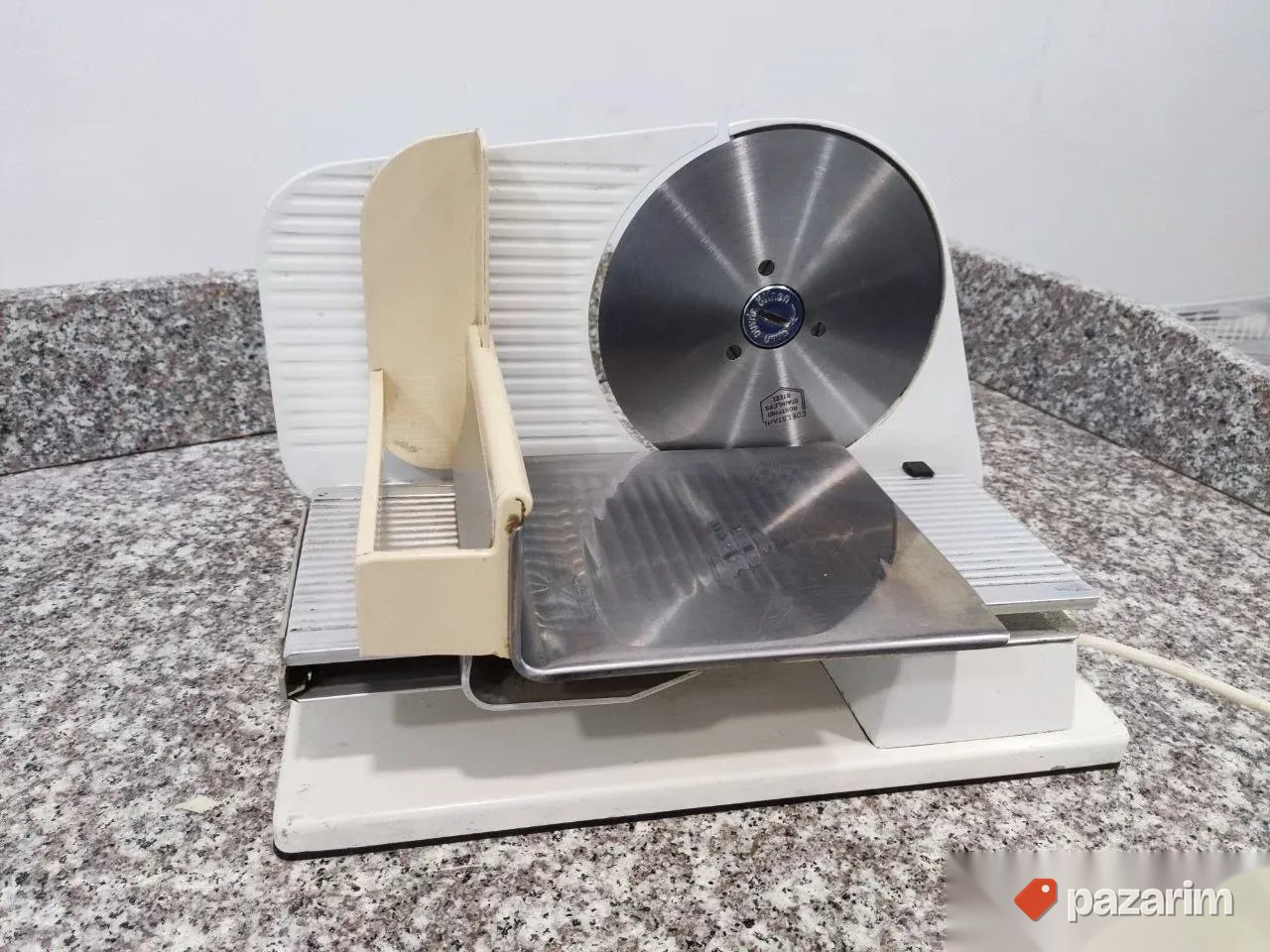 Mesoreznica poluprofesionalna alu konstrukcija 170w 2