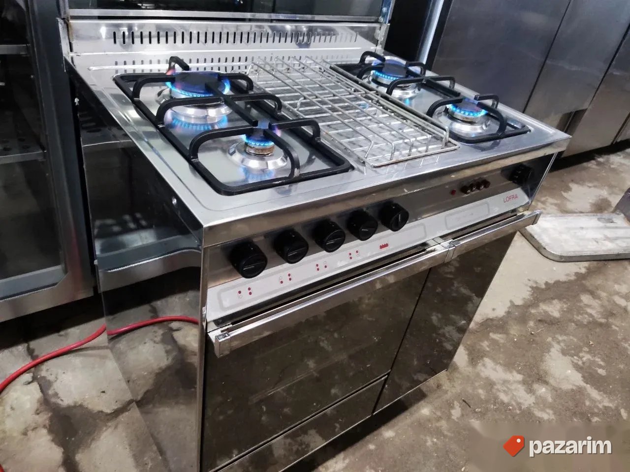 Sporet na plin sa rernom na plin marke LOFRA 800X600MM 3