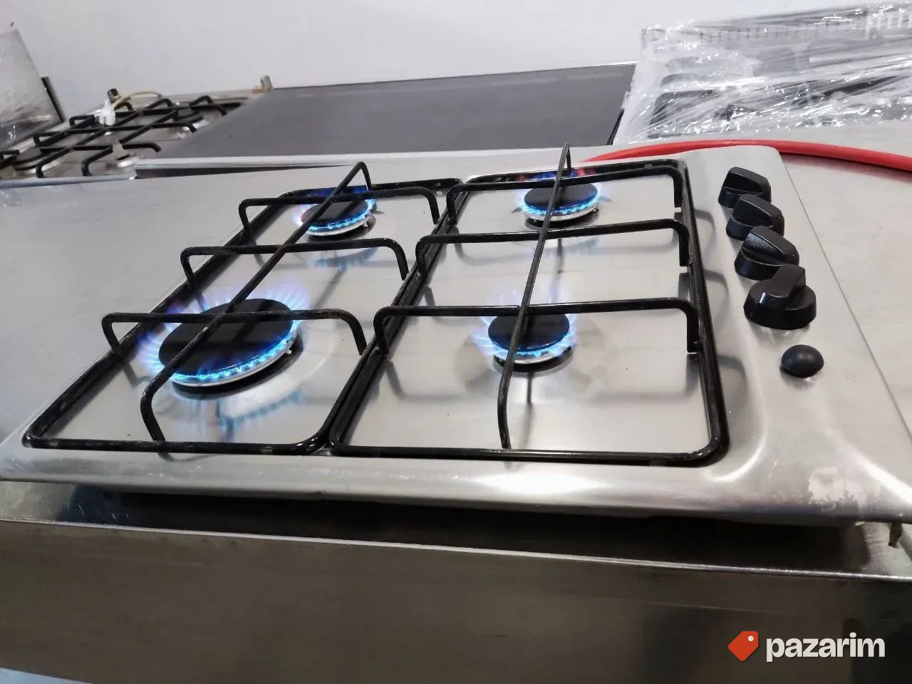 Ugradna samostalna ploca na plin sa 4 topa inox 1