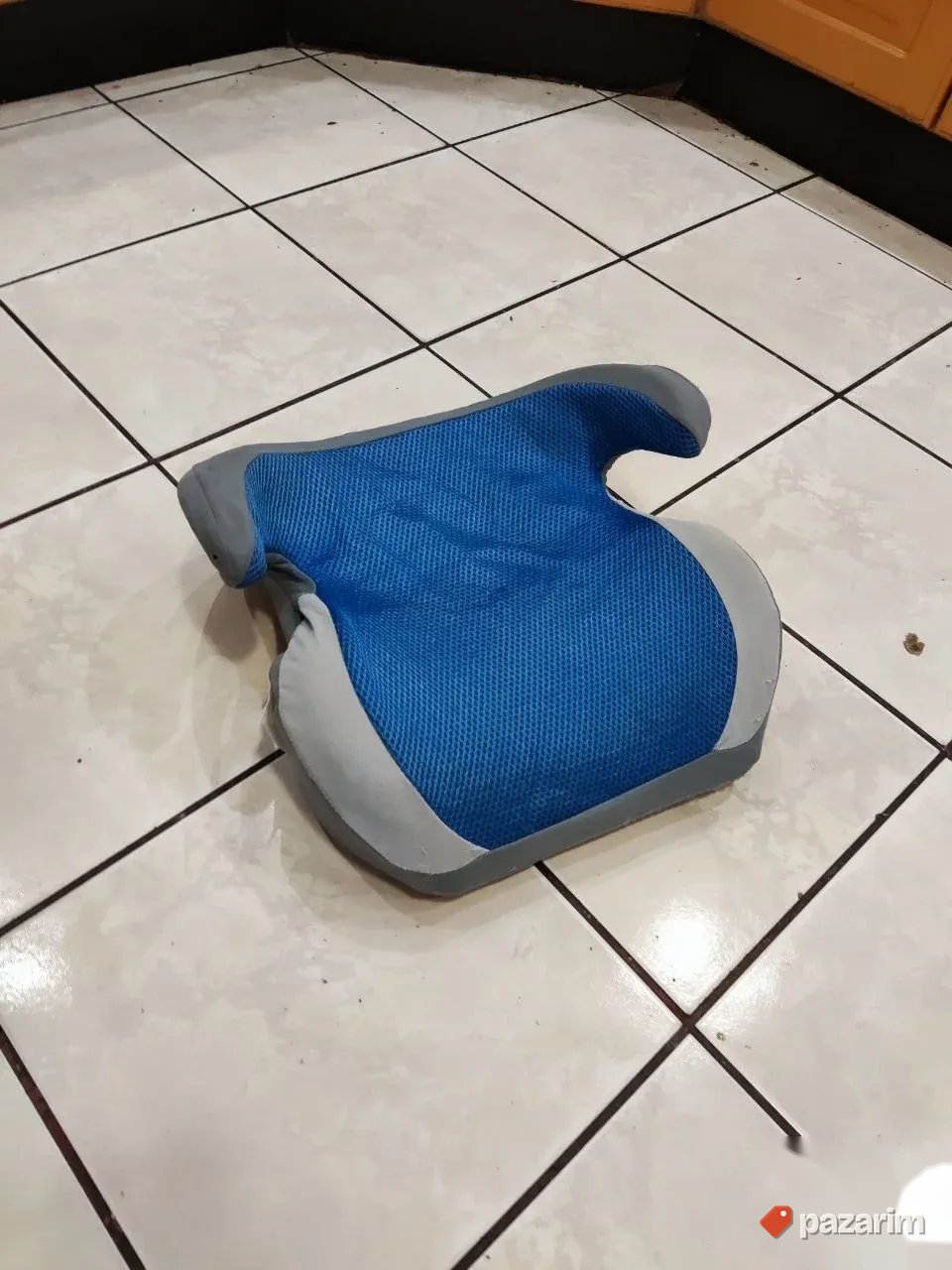 Buster autosediste 15-36kg