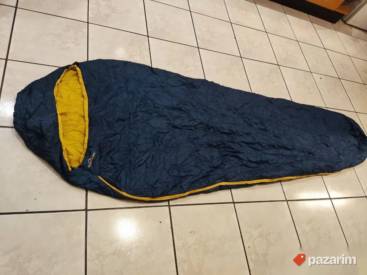 Mikro vreca za spavanje marke ADVENTURIDGE tezine svega 700g 1
