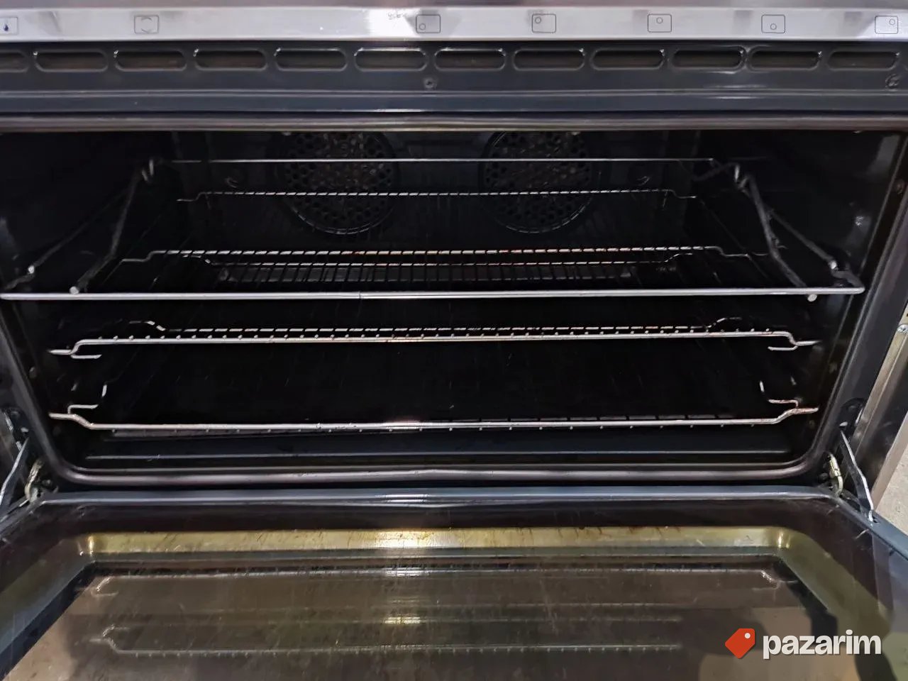 Sporet na plin sa 6 topova OGROMNOM turbo rernom marke SMEG 6