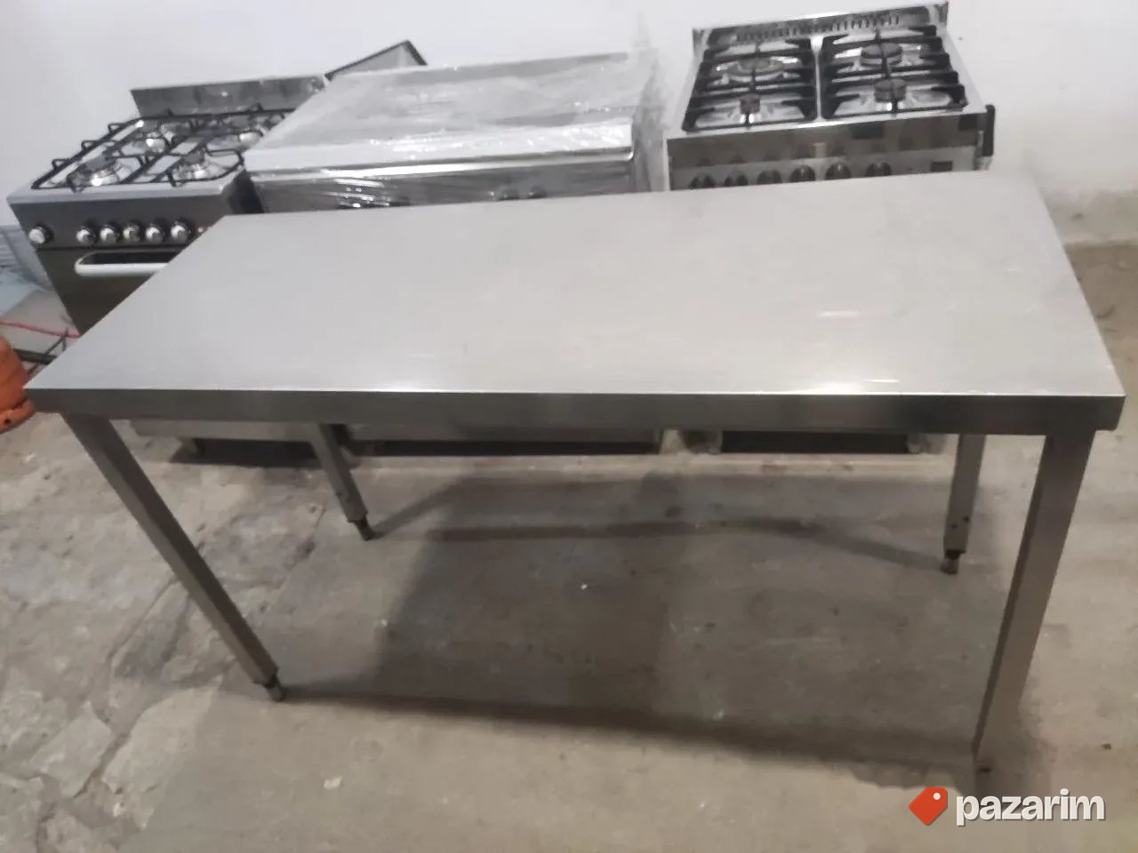 Neutralno sto inox strane izrade dimenzije 150x60 1