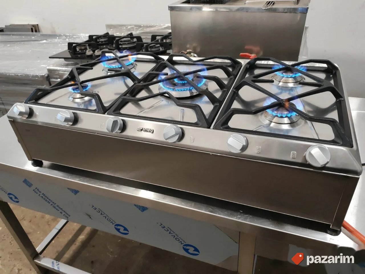 Nadpultni sporet sa 5 topova marke SMEG MADE IN ITALY 2
