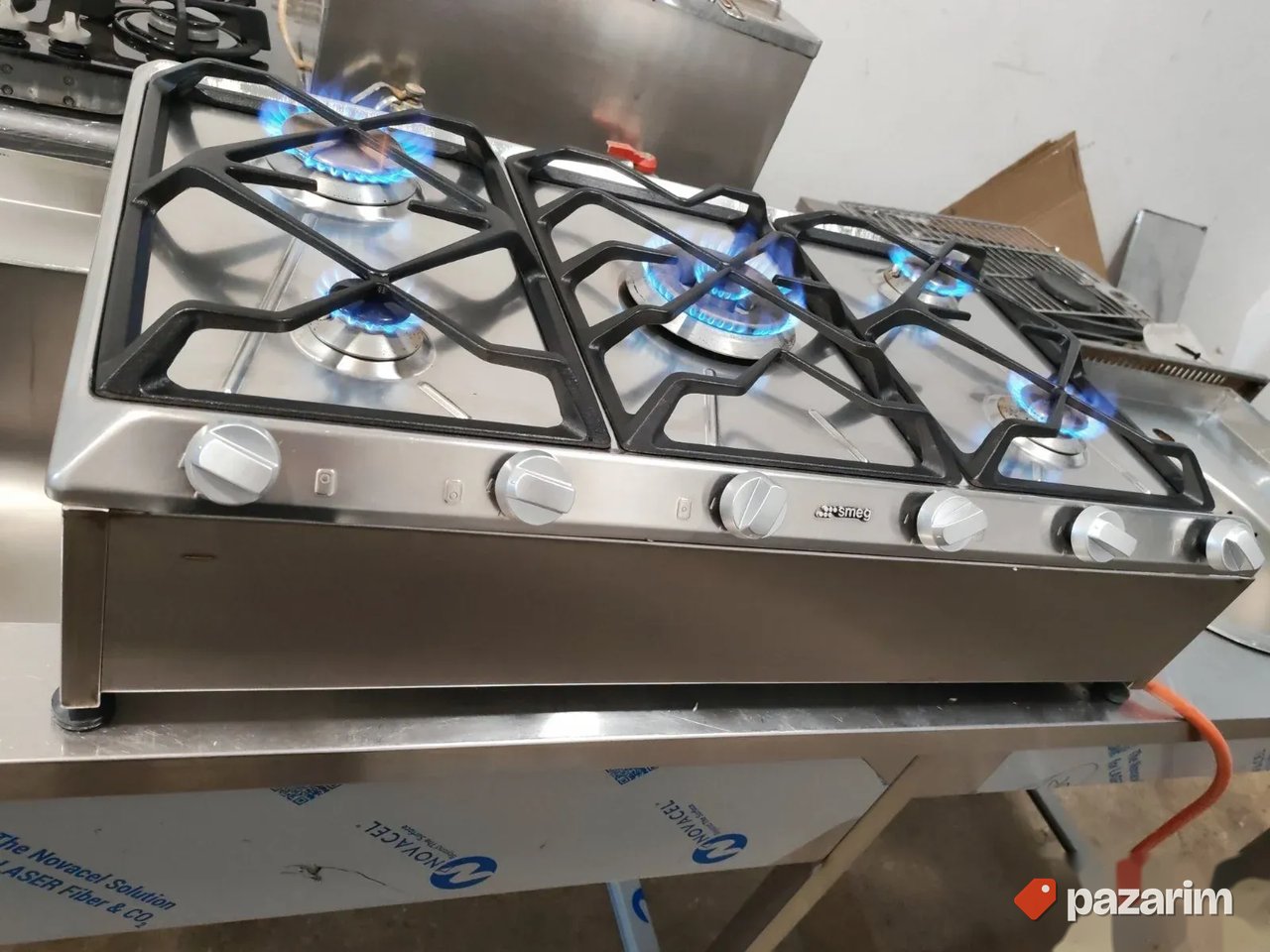 Nadpultni sporet sa 5 topova marke SMEG MADE IN ITALY 3