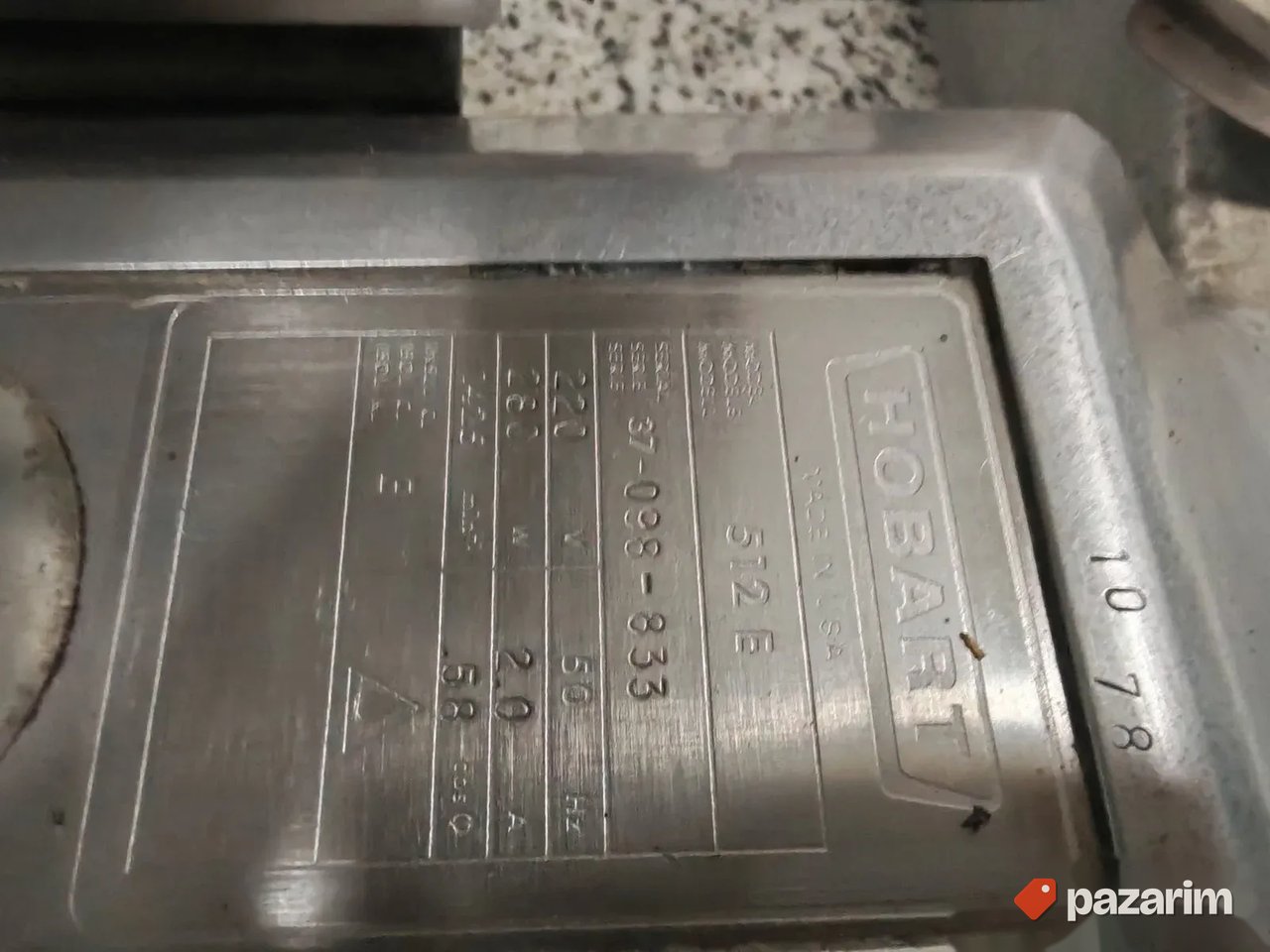 Profesionalna mesoreznica marke HOBART noz 300MM 4