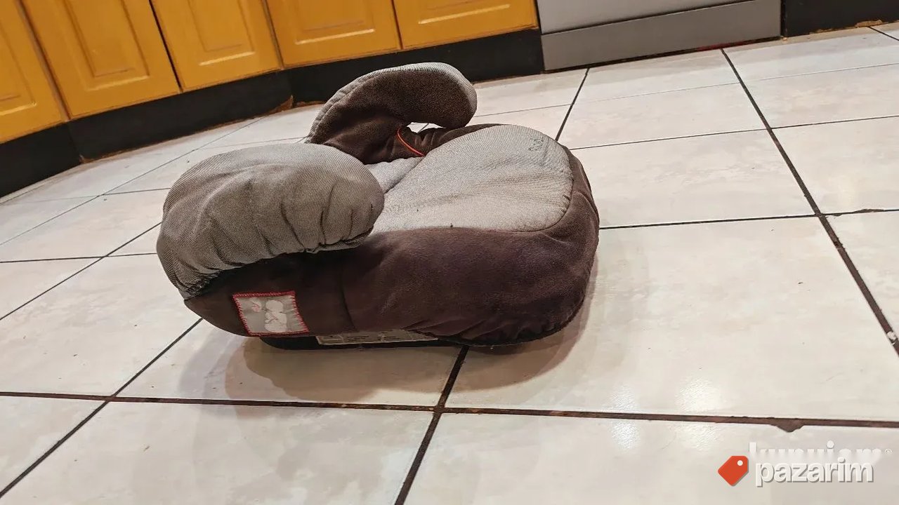 Buster autosediste 15-36kg 3