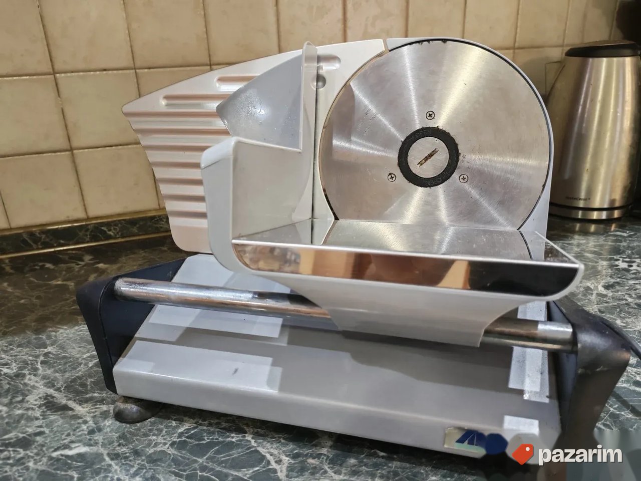 Mesoreznica alu konstrukcija ispravna i spremna za rad ,za v 2