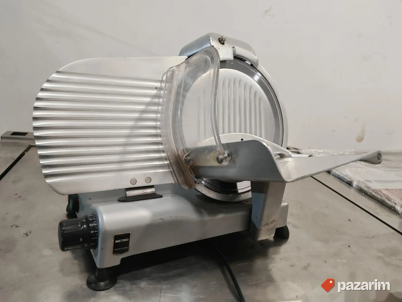 Profesionalna mesoreznica noz fi300 metro professional 2