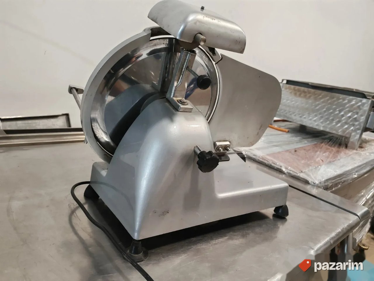 Profesionalna mesoreznica noz fi300 metro professional 3