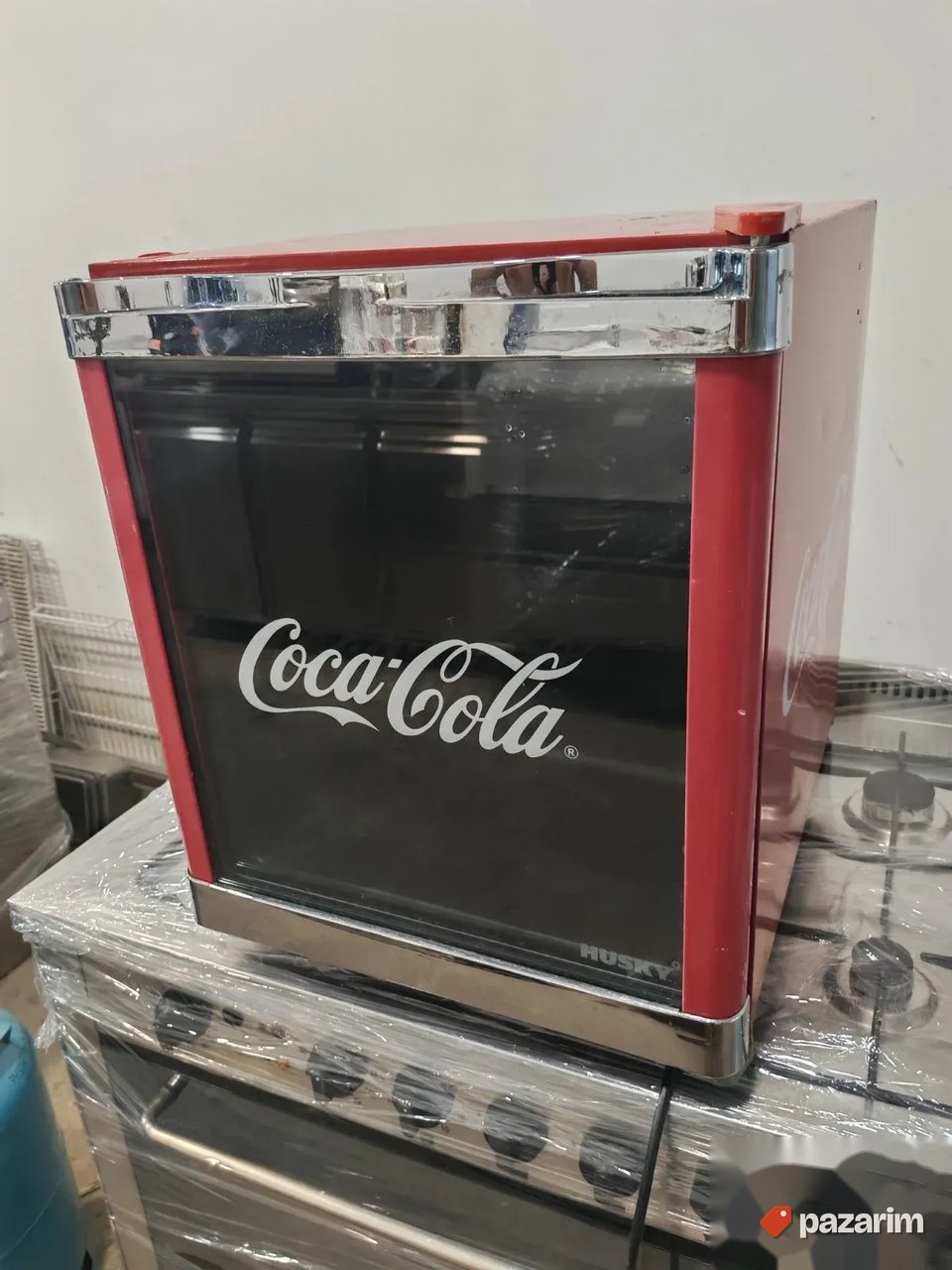 Frizider coca cola izlozbeni