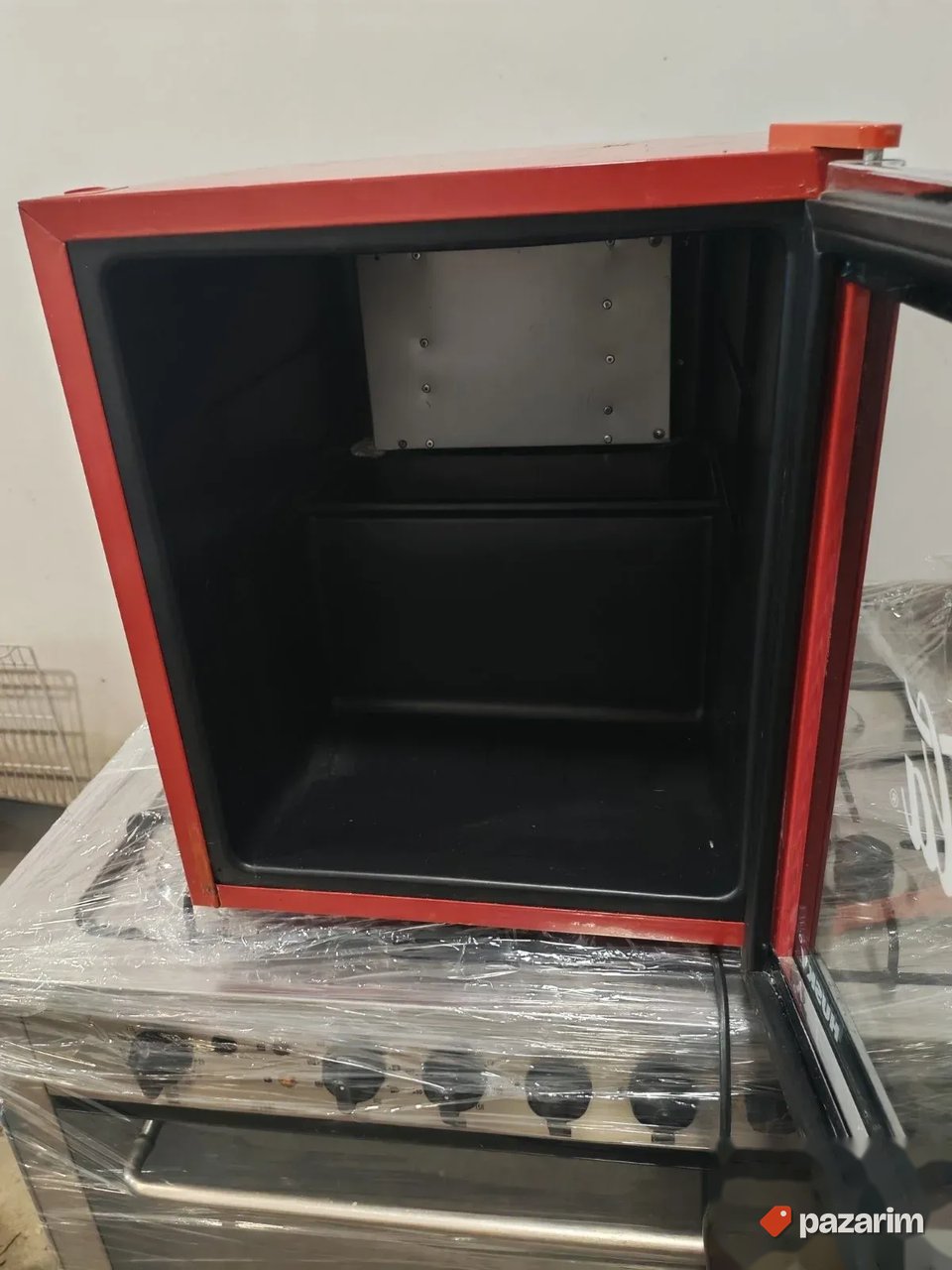 Frizider coca cola izlozbeni 4