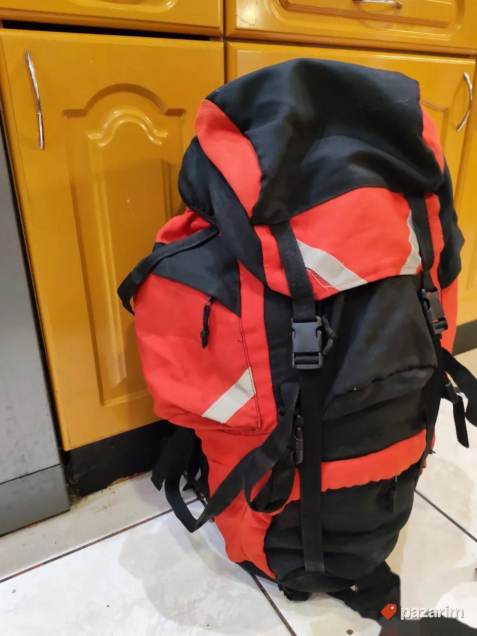 Planinarski ranaca oko 70tak L sa dosta dzepova i pregrada 2