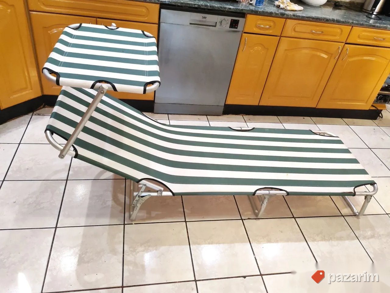 Lezaljka krevet na rasklpanje ALU konstrukcija 1