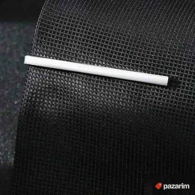 Šnala (ili igla) za kravatu savršen spoj funkcije i stila 3