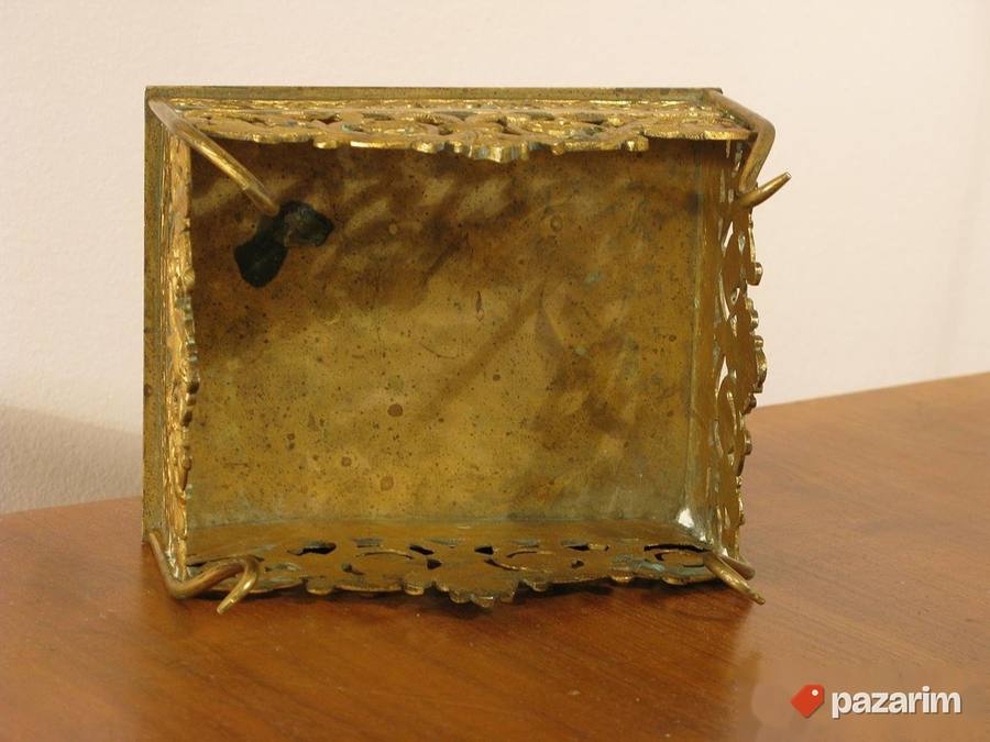 Postolje za skulpturu ili drugo, XIX vek 5