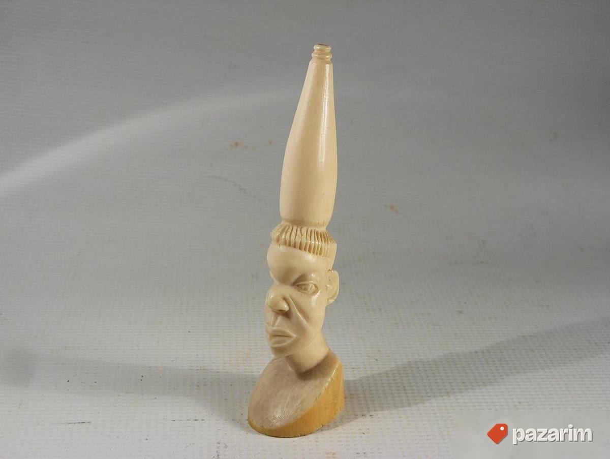 Starija afrička figura 1
