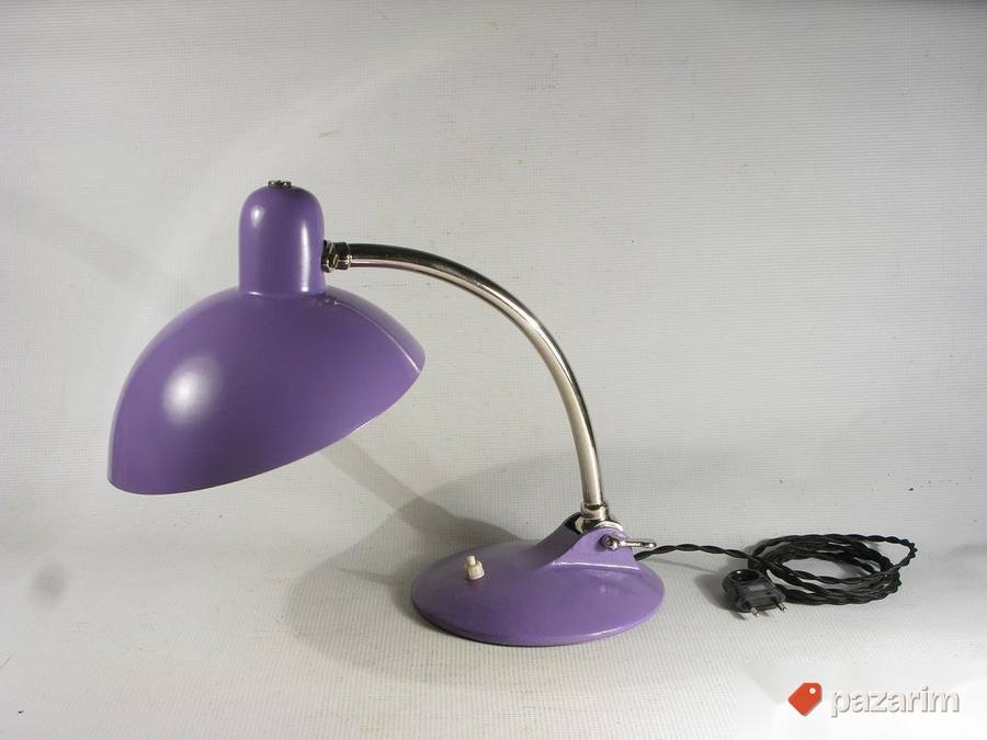Lila stona lampa Bauhaus 2