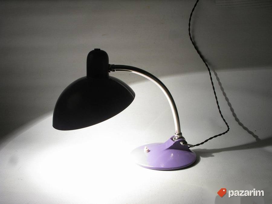 Lila stona lampa Bauhaus 3