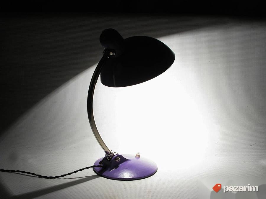 Lila stona lampa Bauhaus 7