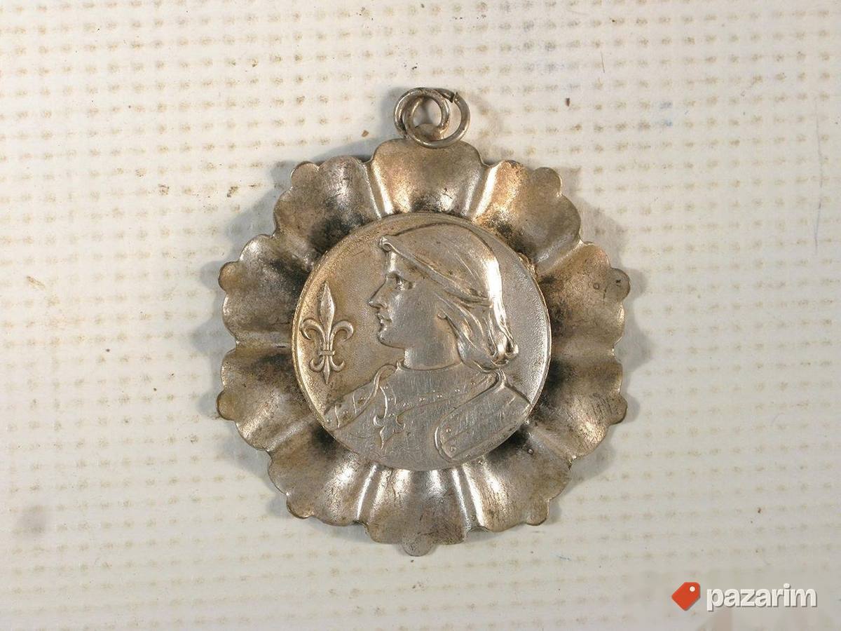 Stari medaljon, Jovanka Orleanka 2 1
