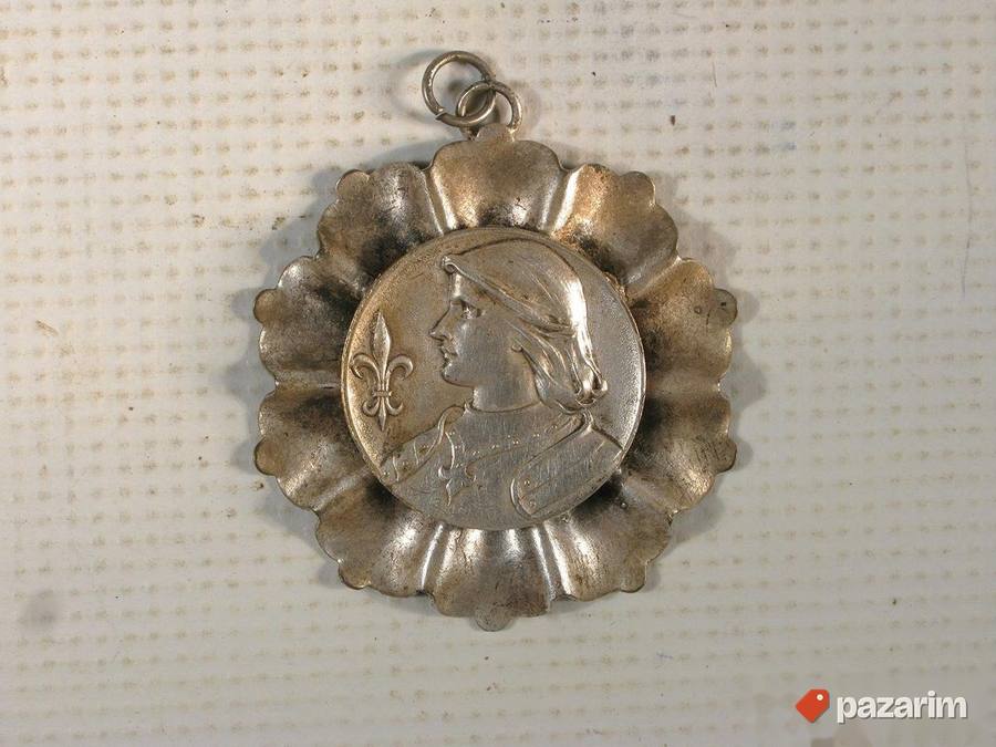 Stari medaljon, Jovanka Orleanka 2 3
